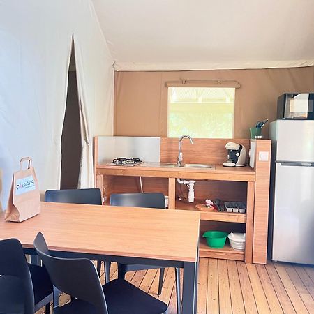 Campasun Camping International d'Aups Bagian luar foto